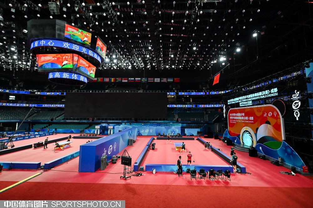 轰38+8+7三分取四连胜：杜兰特压字母重返西部第十 布克准绝杀