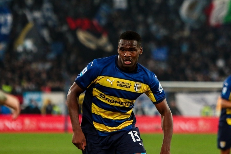 西班牙队凭 西班牙队凭